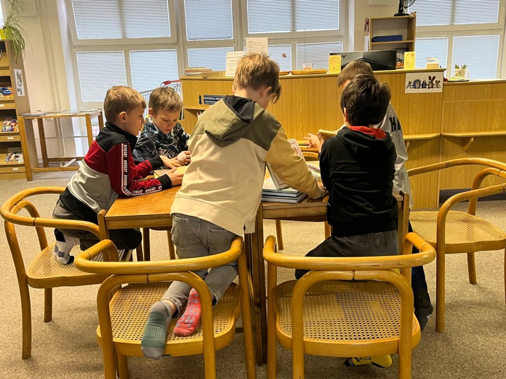 2.B v knihovně 8