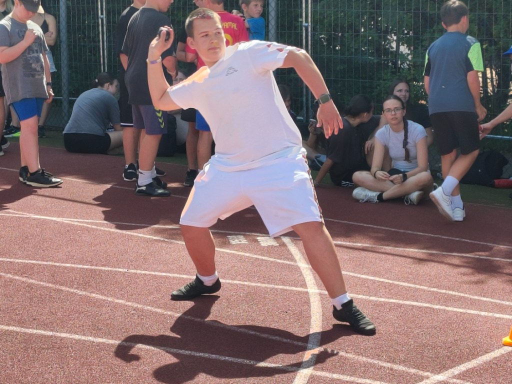 sp.den 2 1