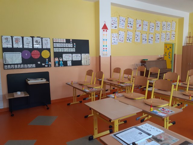 V pondělí začínáme... 3
