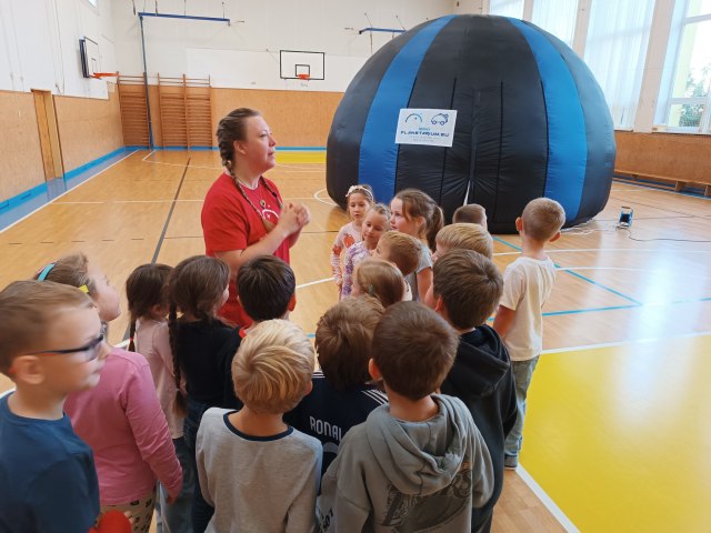 1. A Mobilní planetárium 1