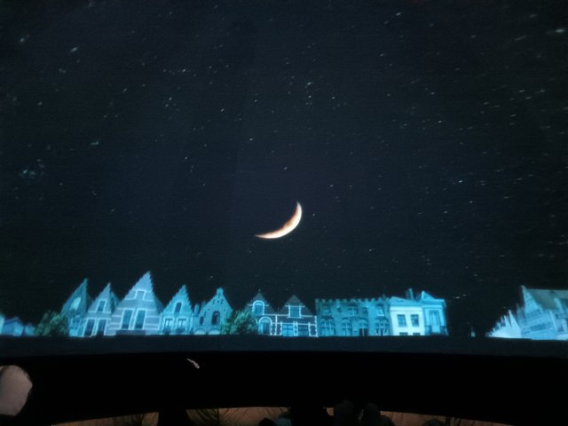 1. A Mobilní planetárium 3