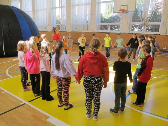 Objevujeme vesmír 4