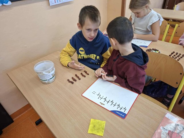 Matematika hravě a názorně 1