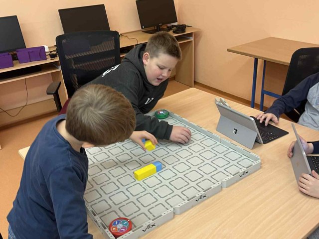 3.B - Informatika  1