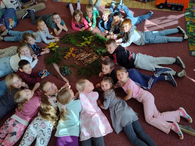 Družina  - Tajemství lesa 1