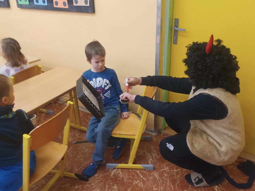 Mikuláš ve škole 2025  30