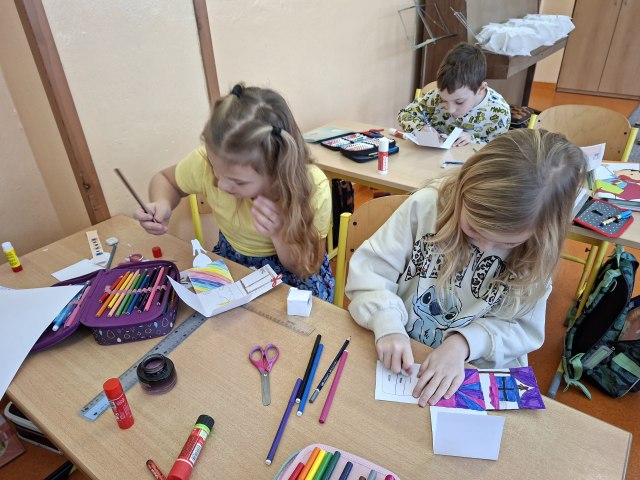 Oblékáme krychli 5