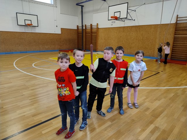 Družina - Řemesla a povolání, malí zdravotníci 2