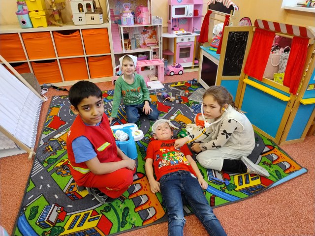 Družina - Řemesla a povolání, malí zdravotníci 5