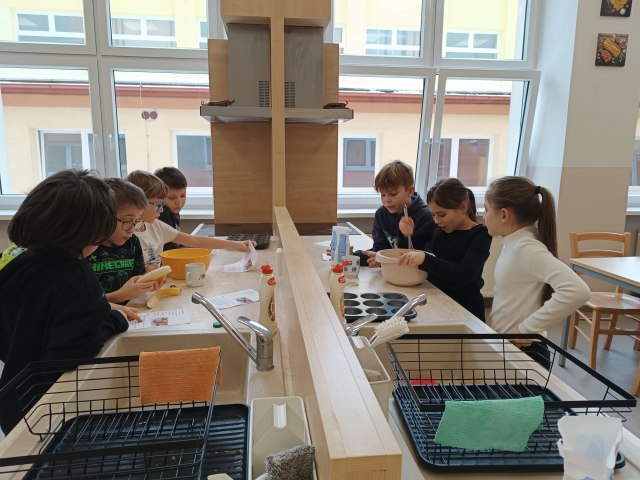 3.B - masopustní pečení  5