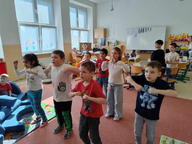 Družina - Ptačí týden 4