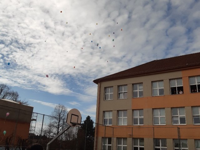 Sluníčkový den 4.B 5