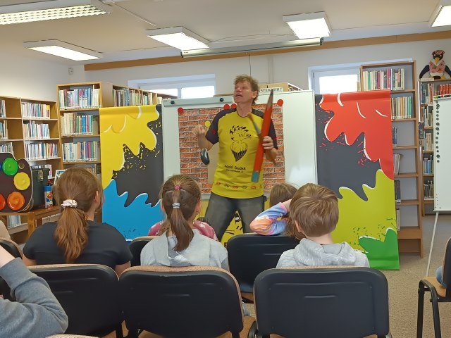 3.B - beseda v MěK s Adolfem Dudkem  4