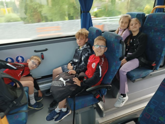 3.B - jarní cvičení v přírodě  1