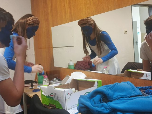 akademie 8.B 1