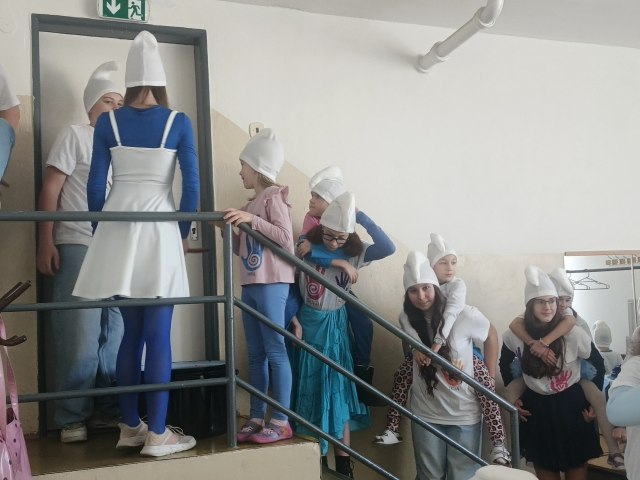 akademie 8.B 3