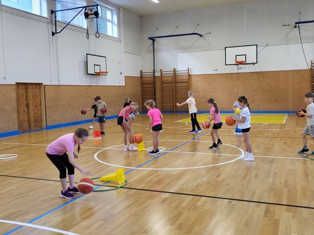 Týden basketbalu na ZŠ TGM 2
